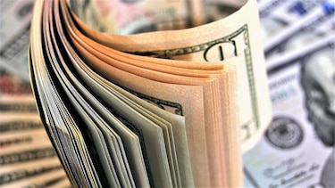 Impuesto al consumo y combustible lideran caída en recaudación tributaria