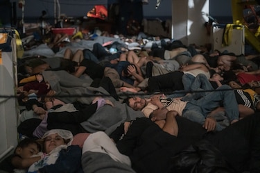 Rescatados más de un centenar de migrantes cerca de las costas de Libia