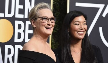 La alfombra roja de los Globos de Oro se tiñe de negro