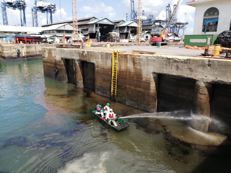 Derrame de 5 barriles de hidrocarburo en Balboa; AMP inicia la limpieza