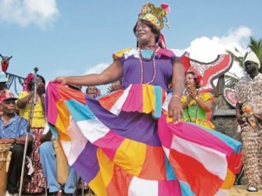 Congos y diablos en el Casco Antiguo