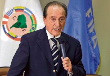 Conmebol discrepa de la FIFA