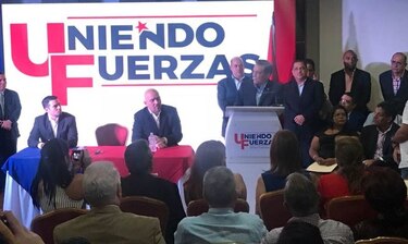 Rolando Mirones declina a favor de Laurentino Cortizo