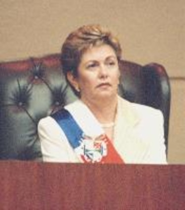 Moscoso defiende su gestión