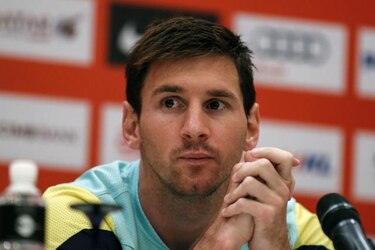 Messi recibe el alta médica y podrá jugar la Supercopa ante el Atlético