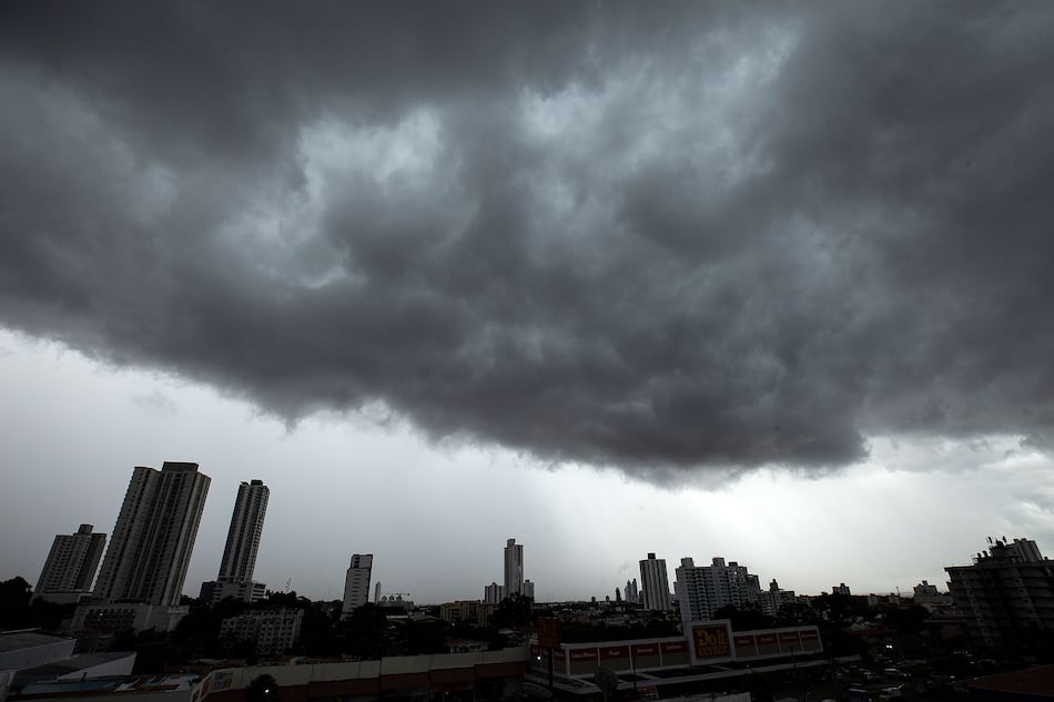 Panamá emite alerta de vigilancia por lluvias intensas y tormentas hasta el martes