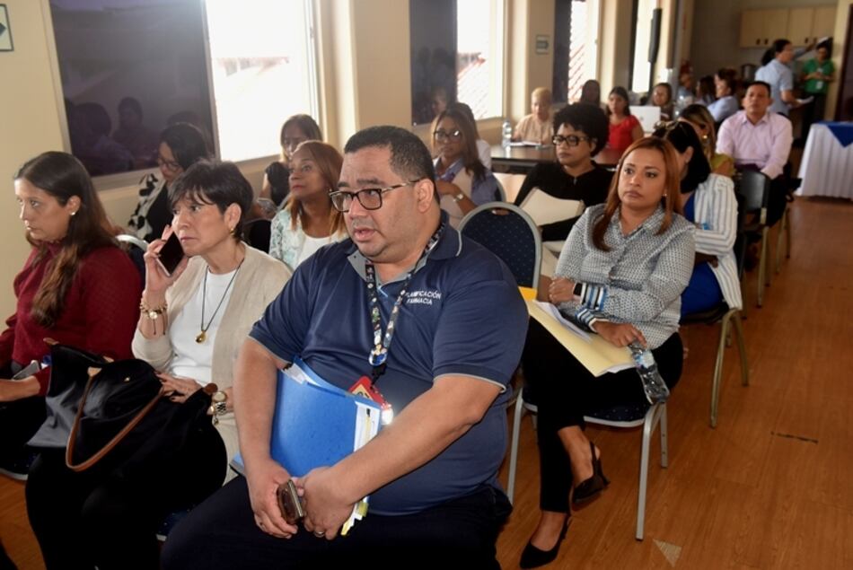 CSS avanza en licitación centralizada de medicamentos para enfermedades crónicas y raras