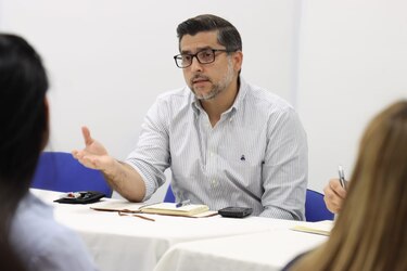 El viceministro de Vivienda fue a la Comisión de Presupuesto a solicitar $2,7 millones para contratos de personal, pero se fue con las manos vacías ¿por qué?