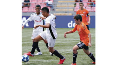 Colegio Javier y el San Agustín se imponen en Liga 10