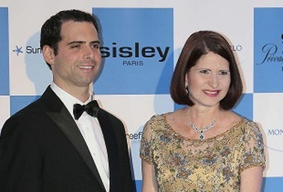 Hijo y esposa del expresidente Martinelli se postulan al Parlacen