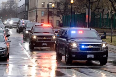 Trump choca con la corte que estudia si puede ir a juicio por el asalto al Capitolio