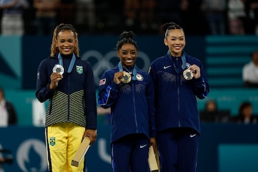 La inquebrantable voluntad de Sunisa Lee; de la enfermedad al podio olímpico