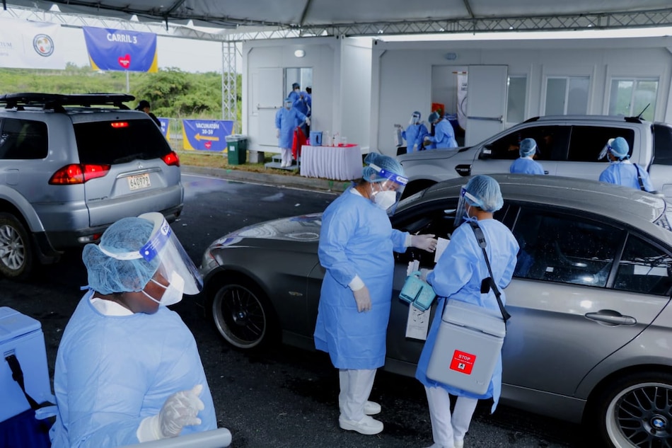 Minsa: en el auto rápido de Penonomé se han aplicado mil 580 dosis de AstraZeneca