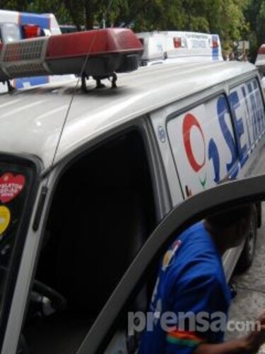 Trasladan a heridos a hospitales tras colisión en Los Andes