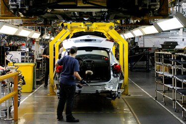 Argentina crea alivio fiscal para el sector automotor