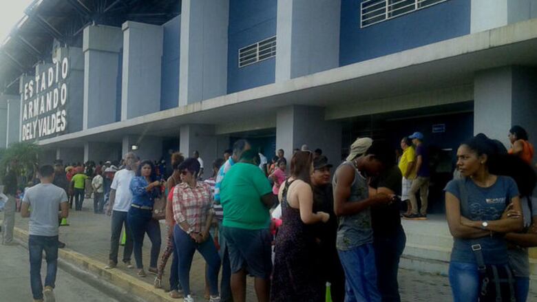 Distribuyen boletos en Colón para inauguración de la ampliación del Canal