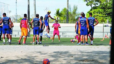 Selección viaja el martes