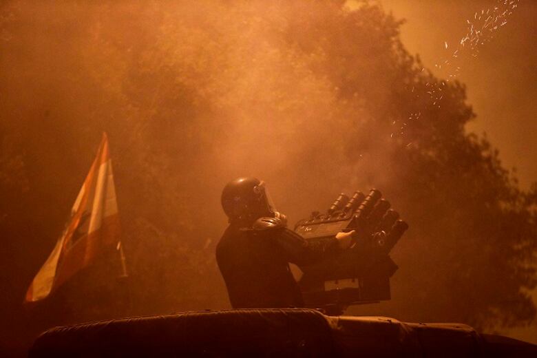 Más de 200 heridos durante enfrentamientos entre manifestantes y policías en Líbano