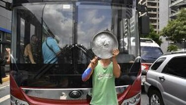 Cacerolazos y protestas espontáneas tras nuevo apagón en Venezuela