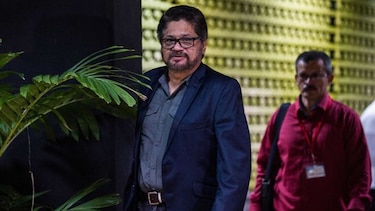 FARC piden a Bogotá que excarcele a guerrilleros y militares enfermos