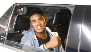 Edgar Yoel Bárcenas y Pumita Rodríguez llegan a Panamá con ilusión y compromiso