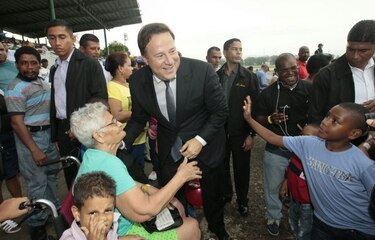 Presidente Varela asiste a clásico en su honor