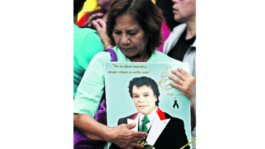 Honores para Juan Gabriel en México