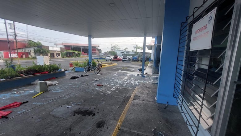 Avanzan trabajos de reparación en el aeropuerto de Changuinola tras daños a la infraestructura