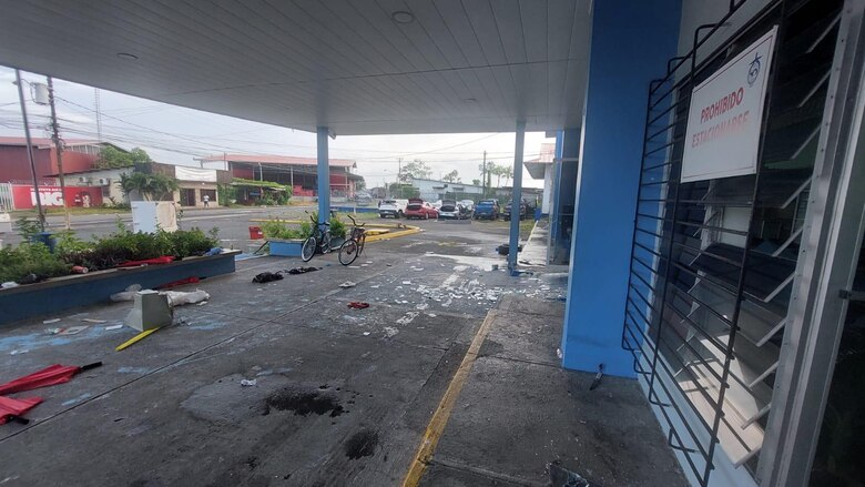 Avanzan trabajos de reparación en el aeropuerto de Changuinola tras daños a la infraestructura