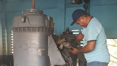 Santeños se quedan sin agua por desperfectos en bombas de potabilizadora
