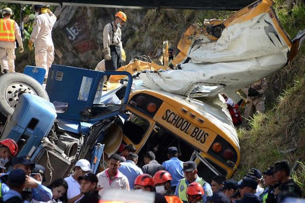Accidente vial en Honduras deja 16 muertos y 34 heridos