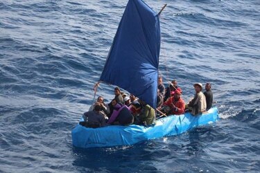Guardia Costera repatria a 169 cubanos que intentaban llegar en balsas a EU