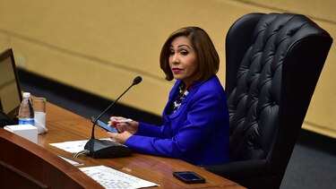 Cuestionan a la Asamblea por el trámite de compra de vehículos de lujo