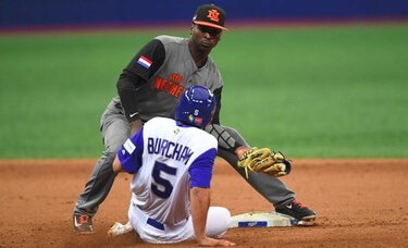 Holanda frena a Israel con triunfo de 12-2