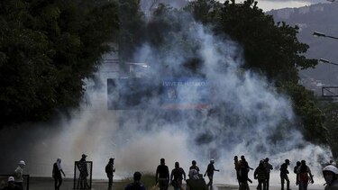 Constitucionalistas colombianos piden a Maduro suspender la convocatoria a Asamblea Constituyente