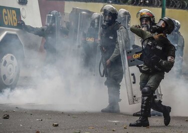 Detienen a 85 militares en Venezuela por negarse a reprimir a manifestantes