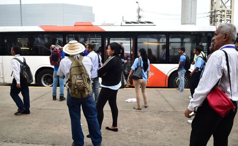 $2 millones en asesorías para la adquisición de Mi Bus