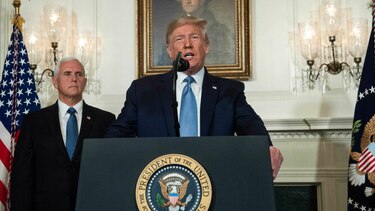 Donald Trump dice que Estados Unidos 'debe condenar' el supremacismo blanco