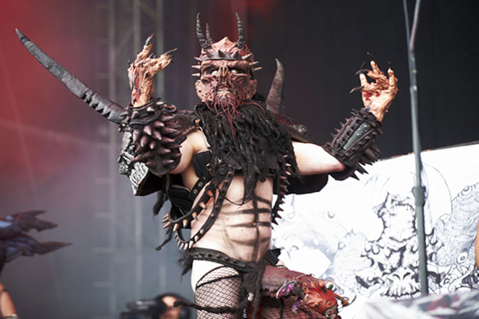 Hallan muerto a Oderus Urungus, vocalista de GWAR