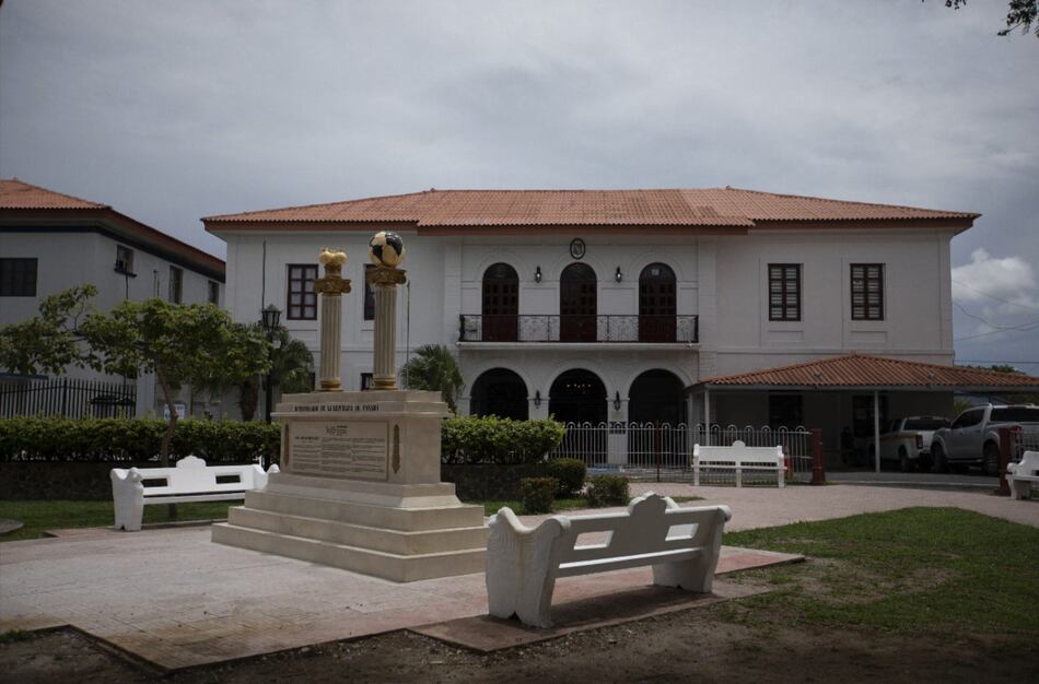 Doscientos años de vida republicana