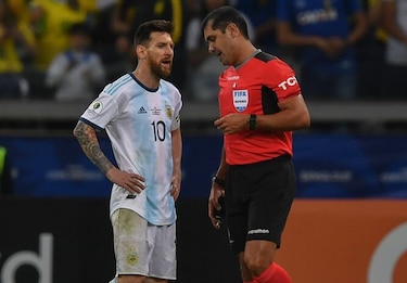 Lionel Messi acusa a la Conmebol de favorecer a Brasil