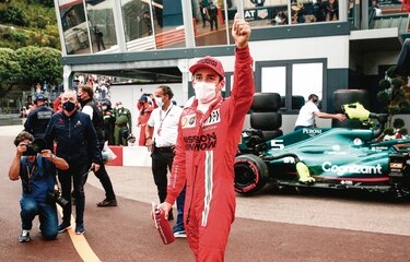 Logra la ‘pole position’ en Mónaco