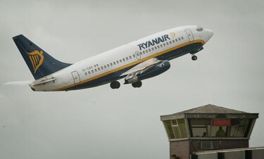 Competencia obliga a Ryanair a reducir participación en Aer Lingus