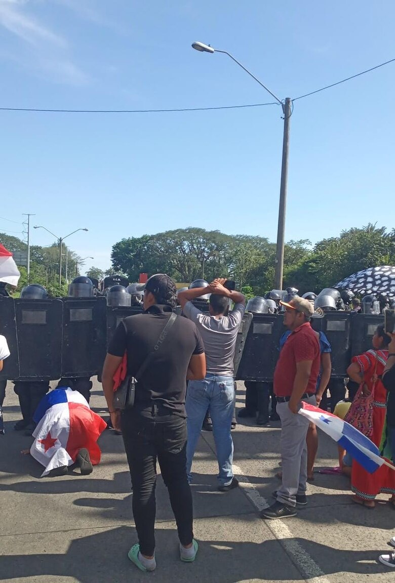 Vuelven a bloquear la vía del puente sobre el Risacua; se registran enfrentamientos