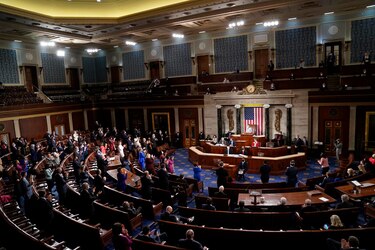 Cámara Baja de Estados Unidos extiende el presupuesto para evitar cierre del Gobierno