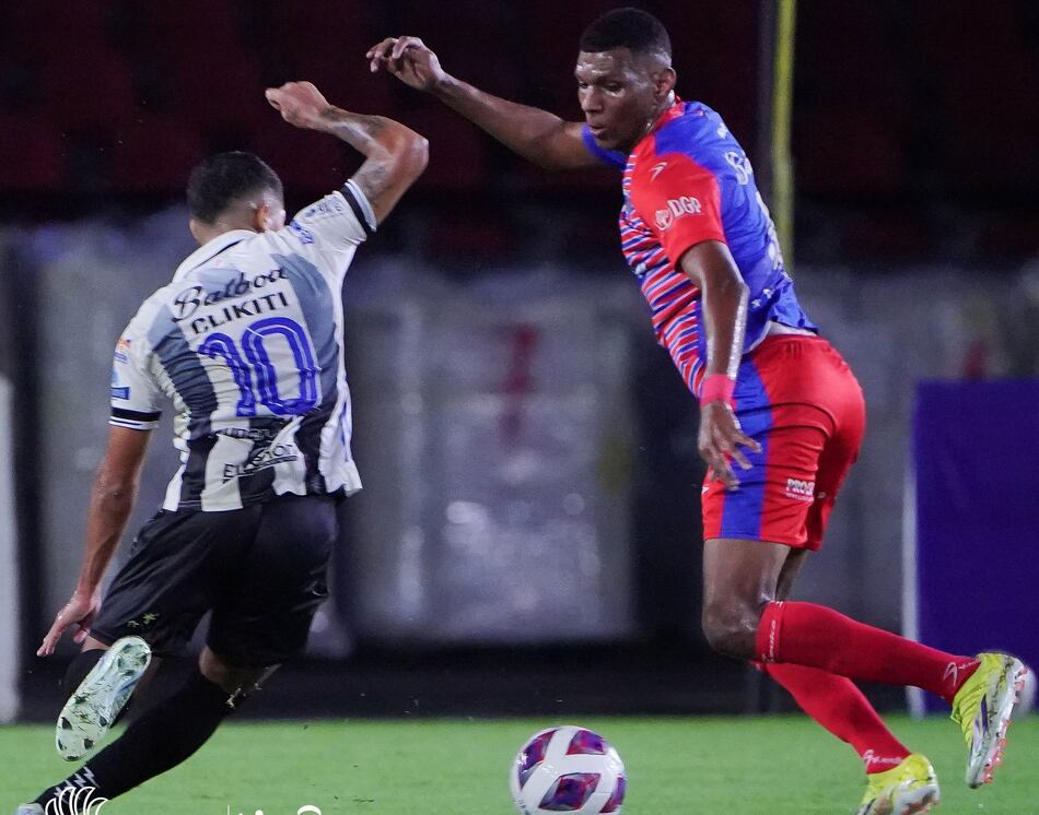 Plaza Amador y Tauro regalan un intenso clásico nacional