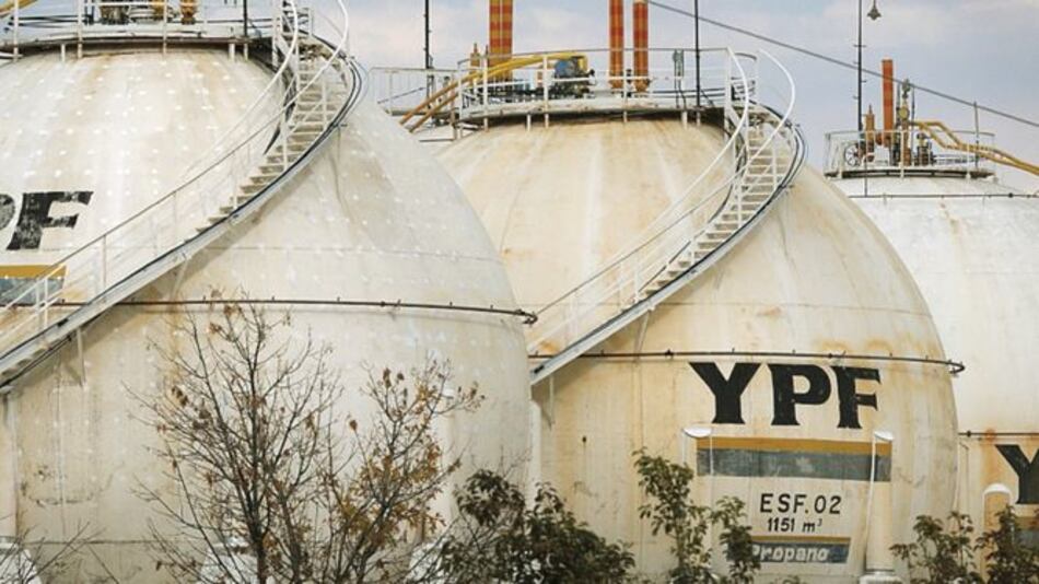 Petrolera YPF revela inversión millonaria a 2023