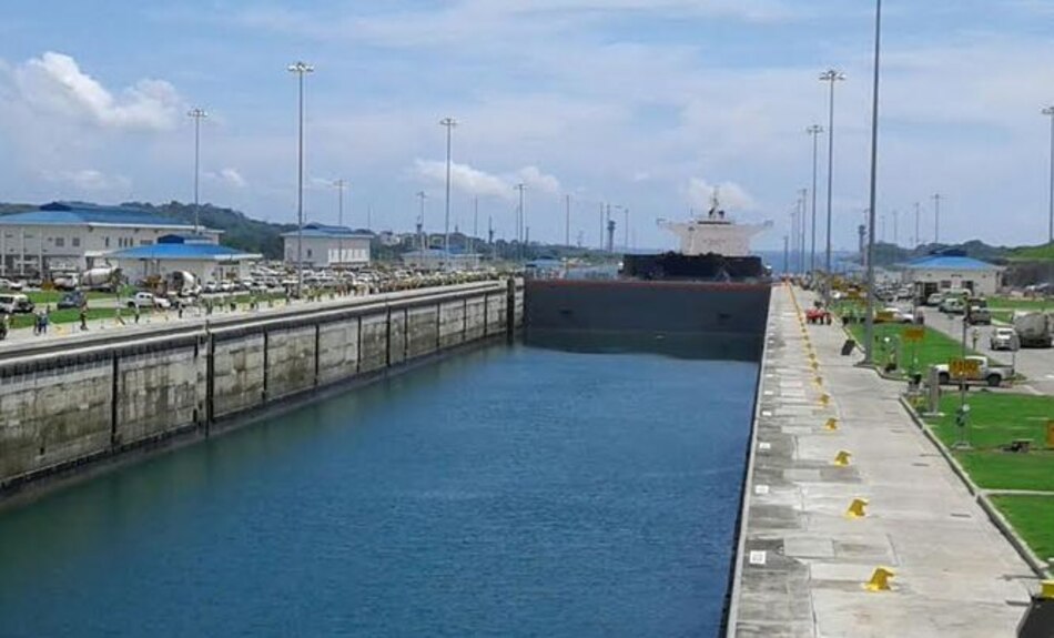 Empiezan pruebas en las esclusas de Agua Clara con el buque Baroque