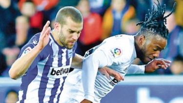 El Alavés desplaza al Real Madrid de la 'zona Champions'
