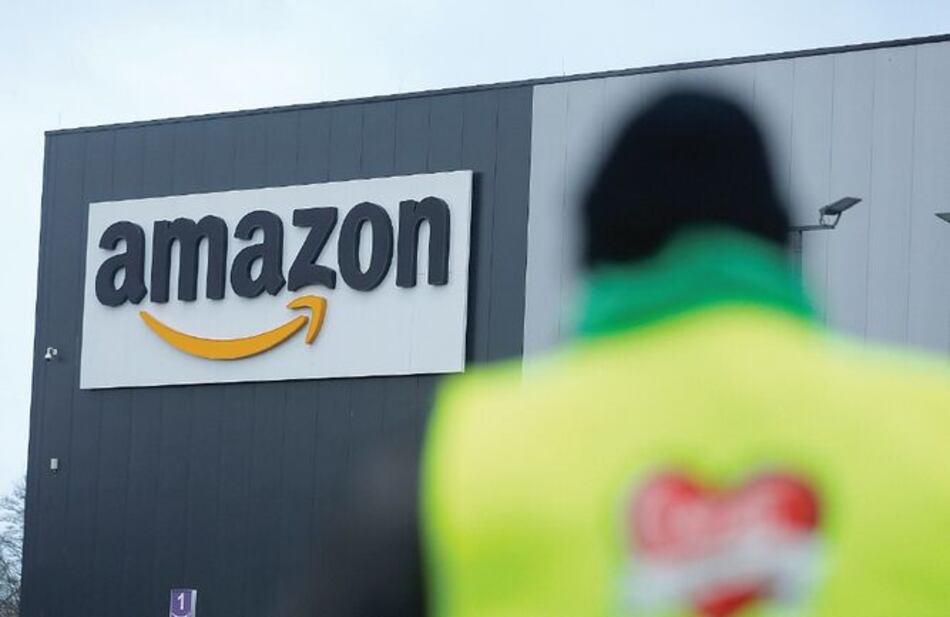 Reguladores antimonopolio de la Unión Europea se fijan en Amazon, Facebook y Apple